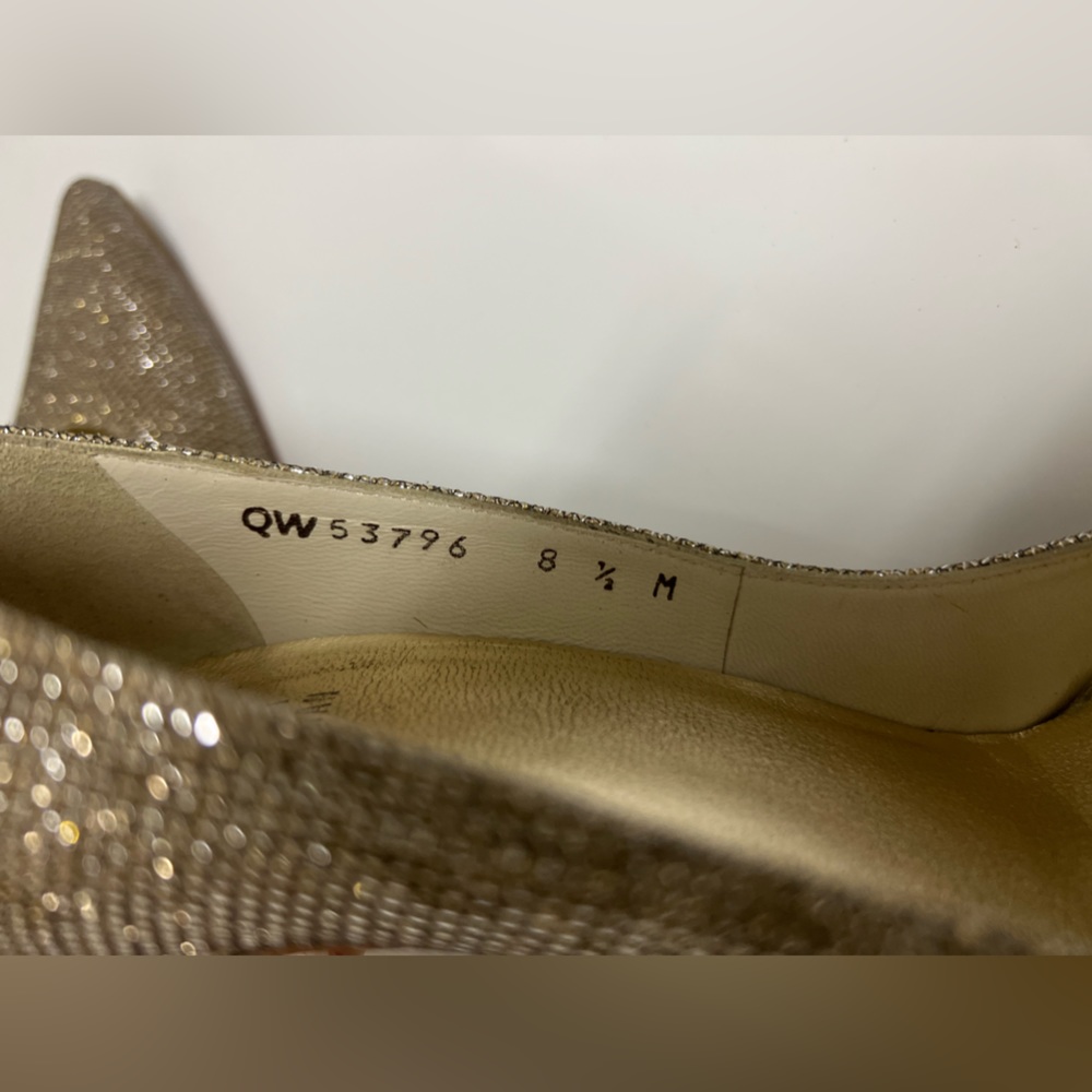 Barely Used Stuart Weitzman Glitter Scallop Pumps… - image 6